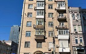 Двухкомнатные апартаменты на Льва Толстого
